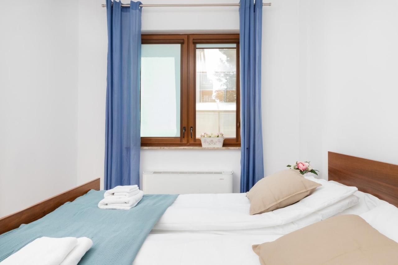 Villa 4 Pory Roku By Noclegi Renters Jastrzębia Góra エクステリア 写真