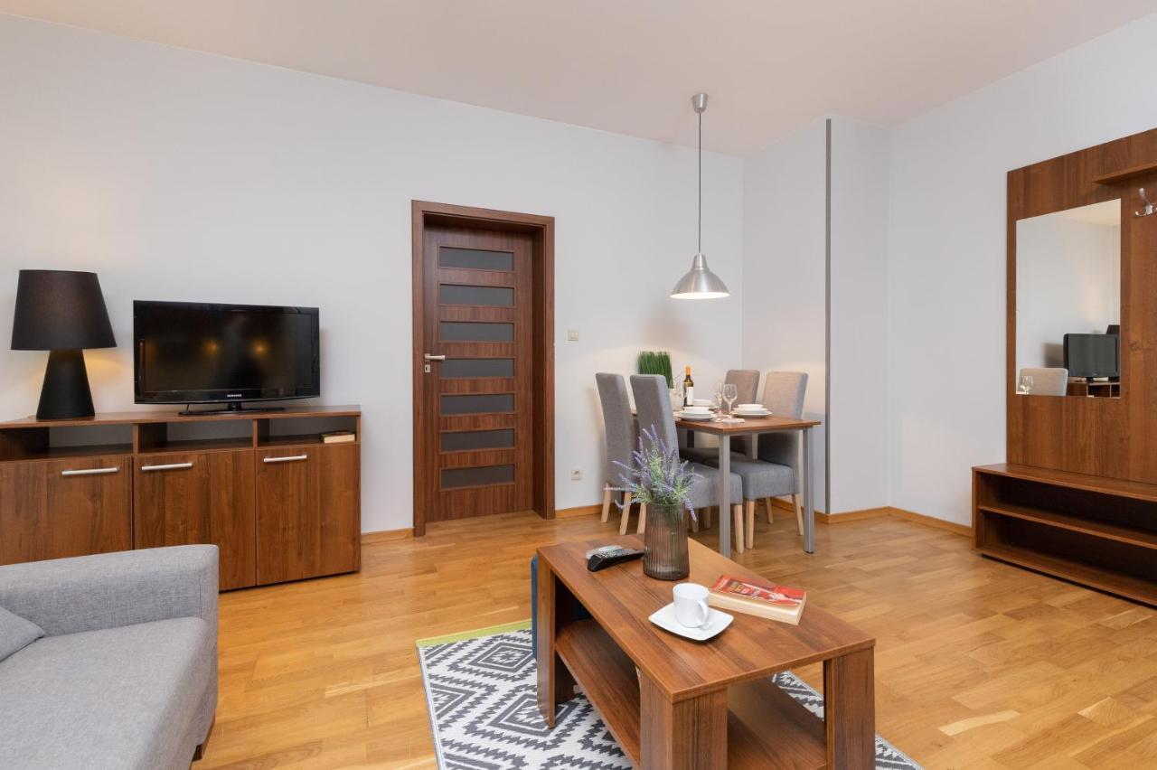 Villa 4 Pory Roku By Noclegi Renters Jastrzębia Góra エクステリア 写真
